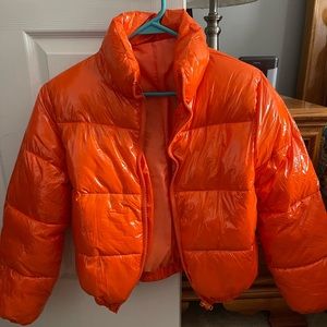 Womens cropped puffer jacket